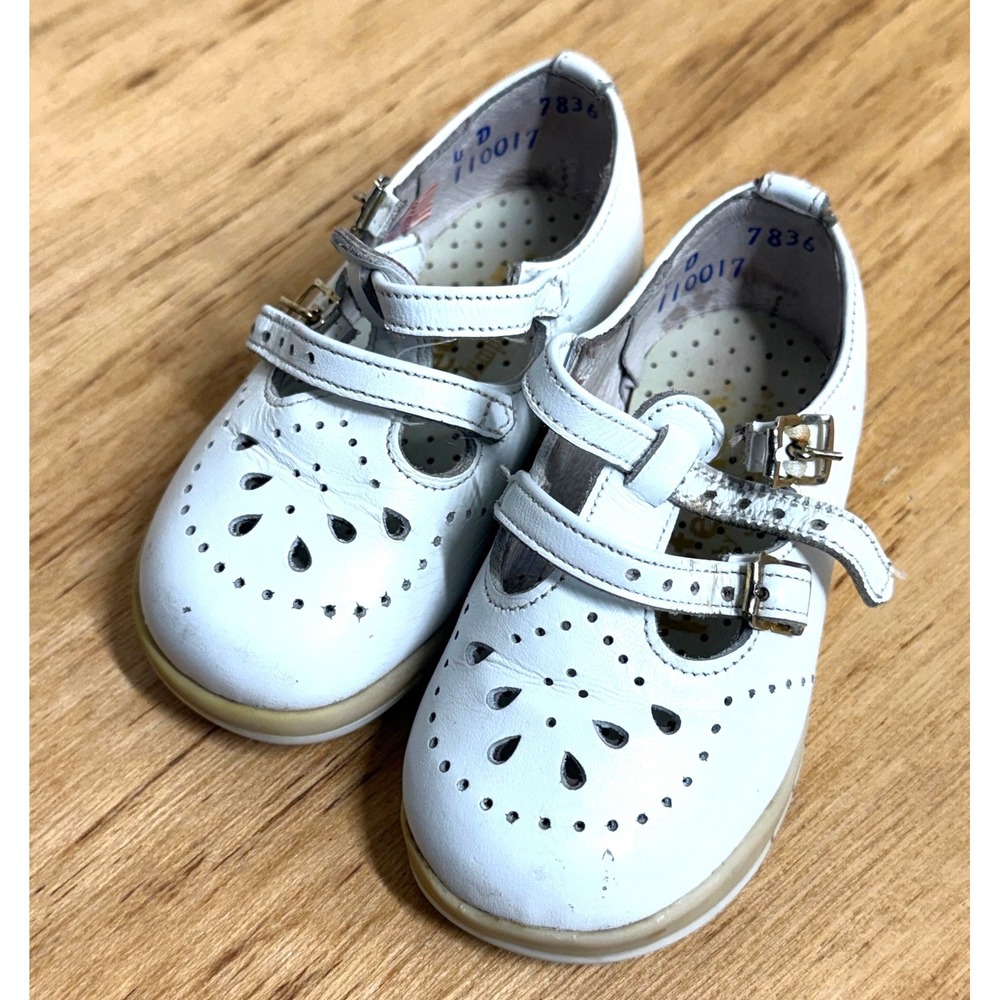 Jumping Jacks Perfection Vintage‎ White Leather Mary Jane Shoes Toddler